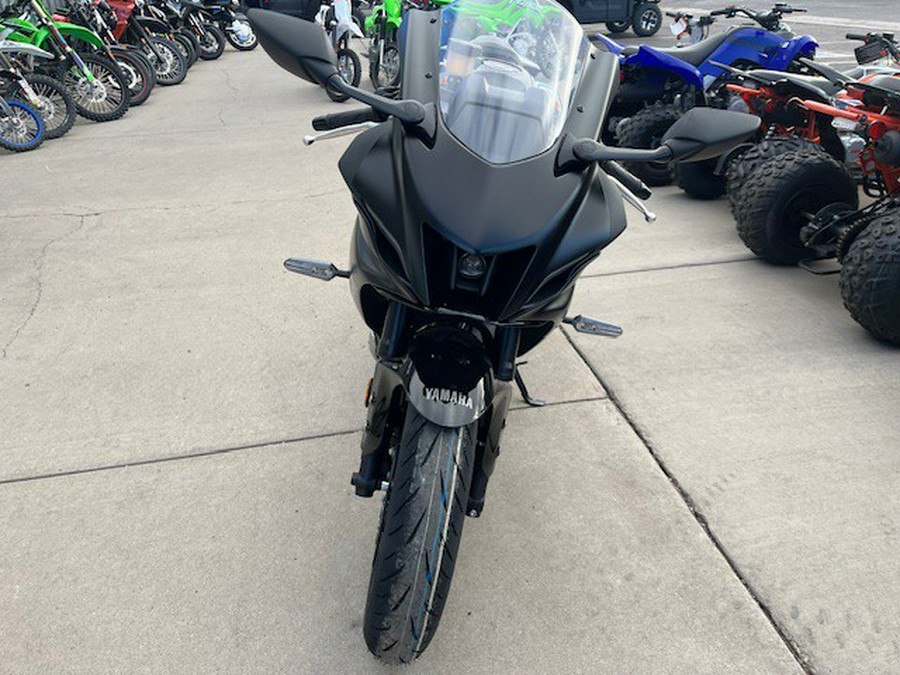 2025 Yamaha YZF-R7