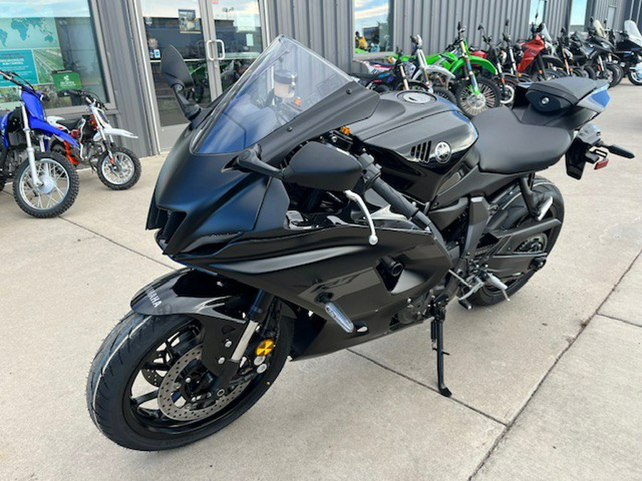 2025 Yamaha YZF-R7