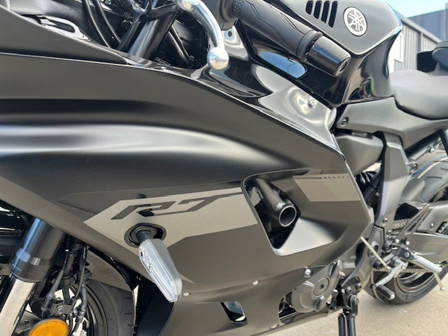2025 Yamaha YZF-R7