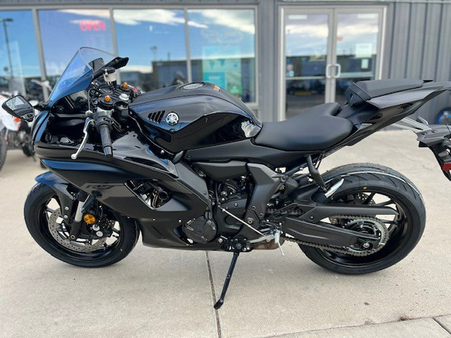 2025 Yamaha YZF-R7