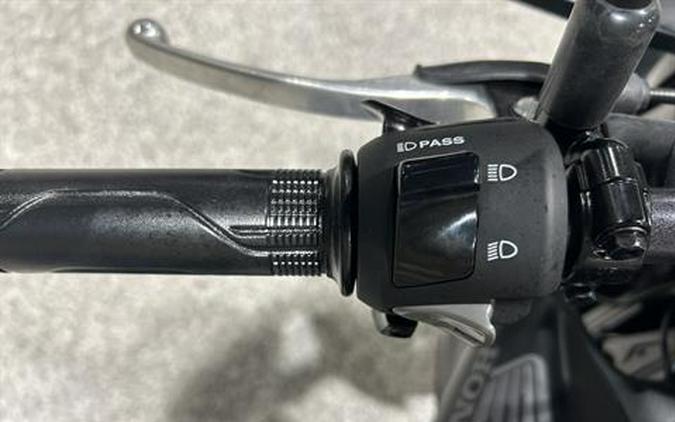 2025 Honda CB300R ABS