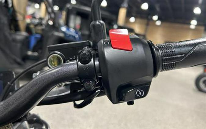 2025 Honda CB300R ABS