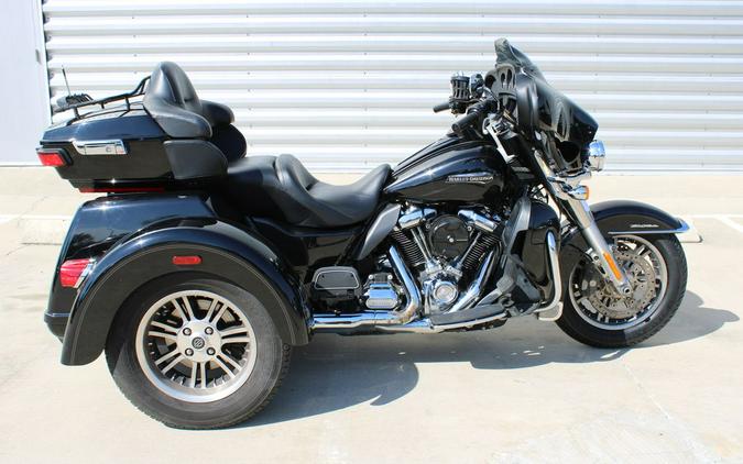 2019 Harley-Davidson® FLHTCUTG - Tri Glide® Ultra
