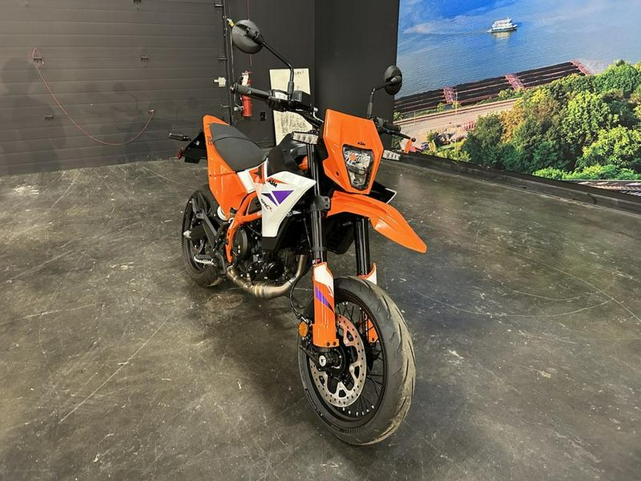 2026 KTM SMC 390 R
