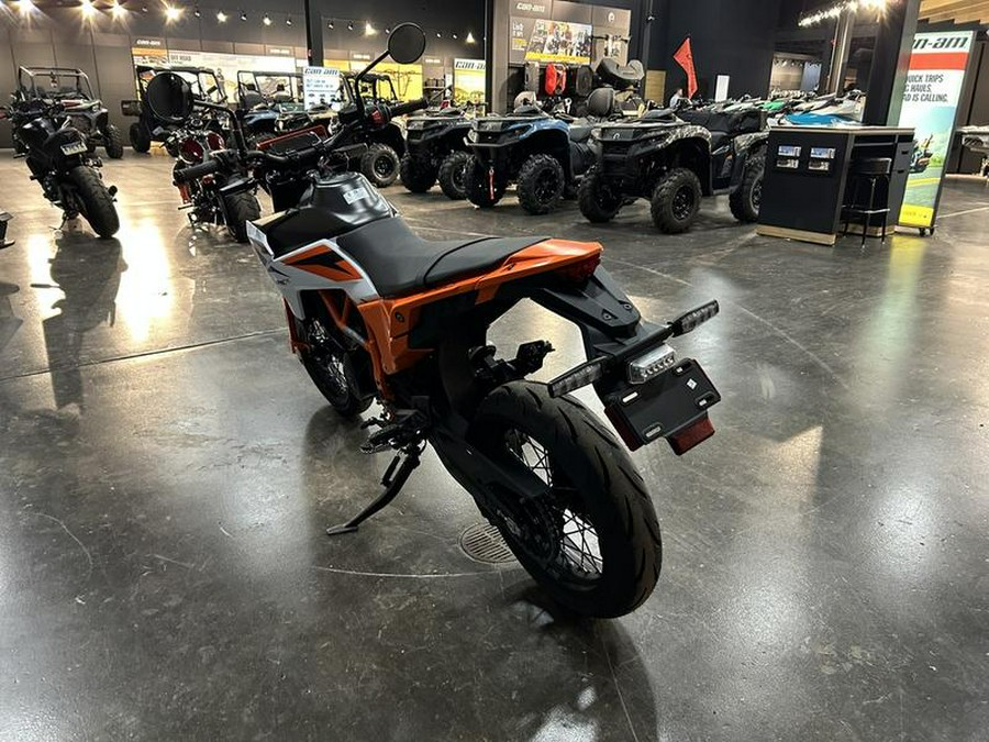 2026 KTM SMC 390 R