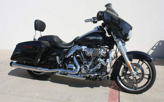 2018 Harley-Davidson Street Glide FLHX