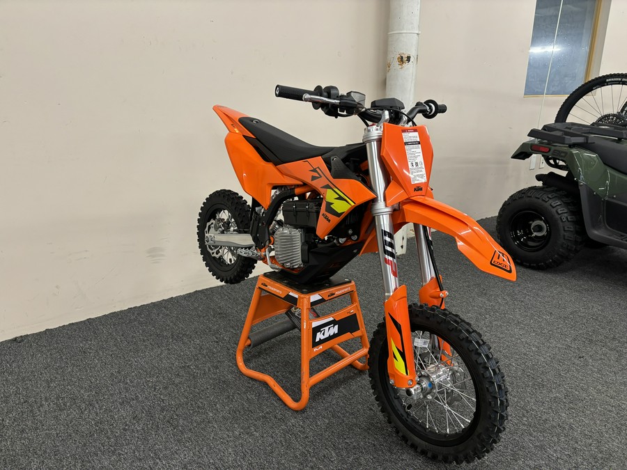 2027 KTM SX E 5
