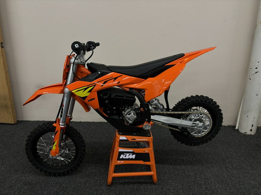 2027 KTM SX E 5