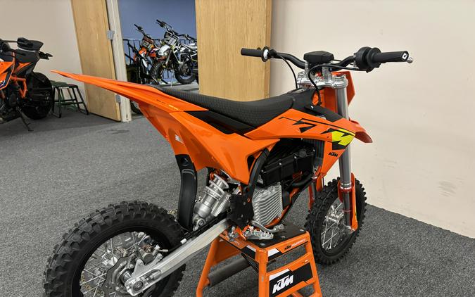 2027 KTM SX E 5