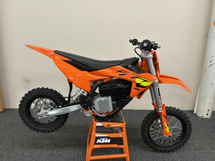 2027 KTM SX E 5
