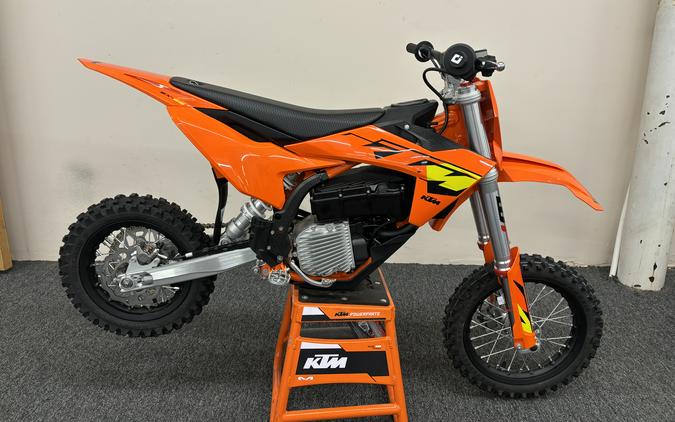 2027 KTM SX E 5