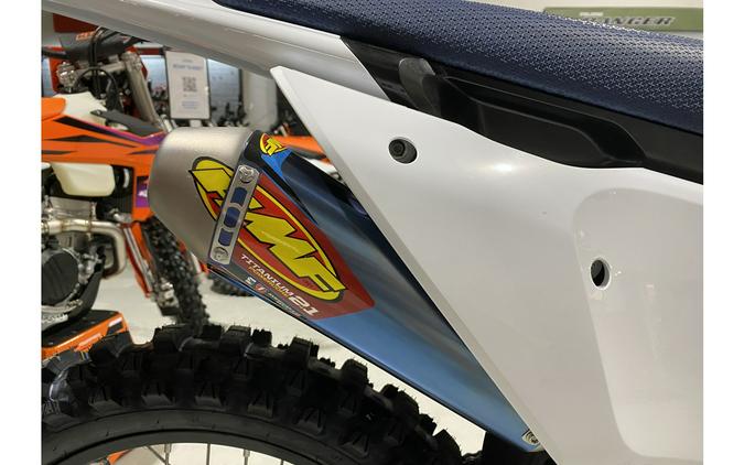 2025 Husqvarna Motorcycles TC 300