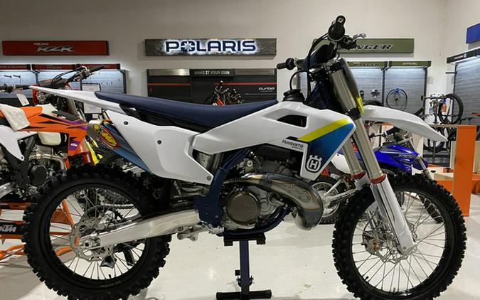 2025 Husqvarna Motorcycles TC 300