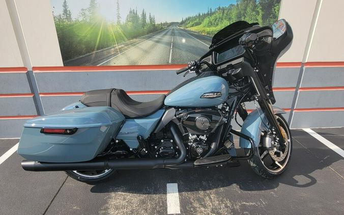 2024 Harley-Davidson Street Glide® SHARKSKIN