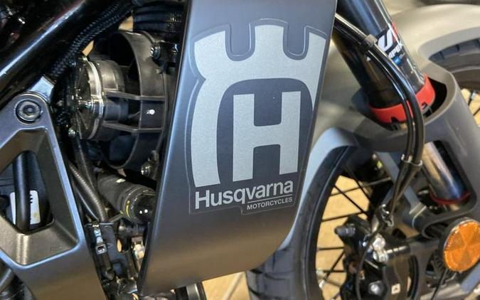 2024 Husqvarna® Svartpilen 401