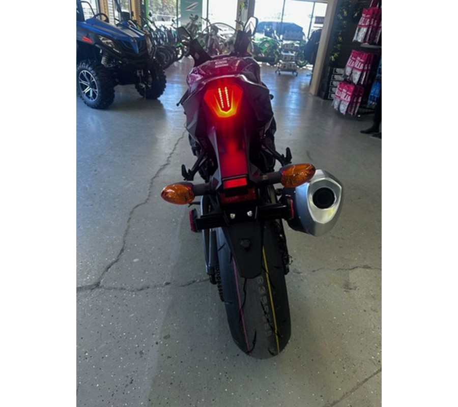 2025 Suzuki GSX-R1000R