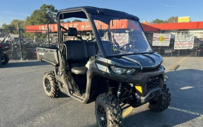 2025 Can-Am® Defender DPS HD10