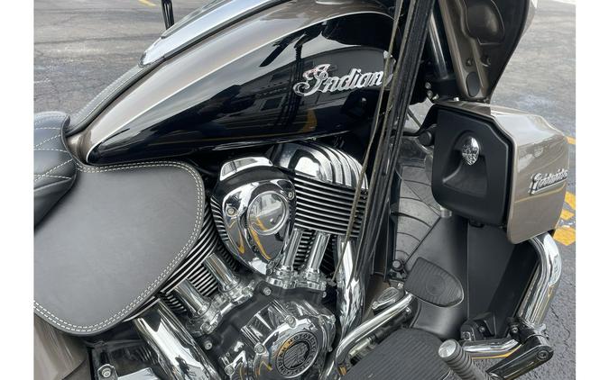 2018 ROADMASTER, BRONZE/THUNDER BLK - Indian Motorcycle