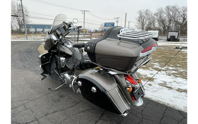 2018 ROADMASTER, BRONZE/THUNDER BLK - Indian Motorcycle