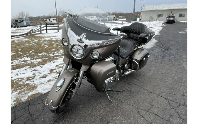 2018 ROADMASTER, BRONZE/THUNDER BLK - Indian Motorcycle