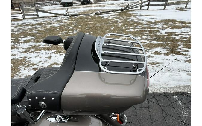 2018 ROADMASTER, BRONZE/THUNDER BLK - Indian Motorcycle