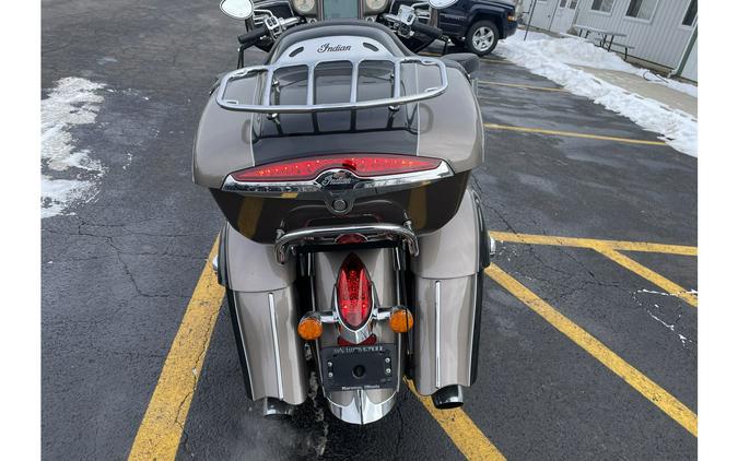 2018 ROADMASTER, BRONZE/THUNDER BLK - Indian Motorcycle