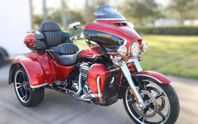 2021 Harley-Davidson CVO Tri Glide FLHTCUTGSE