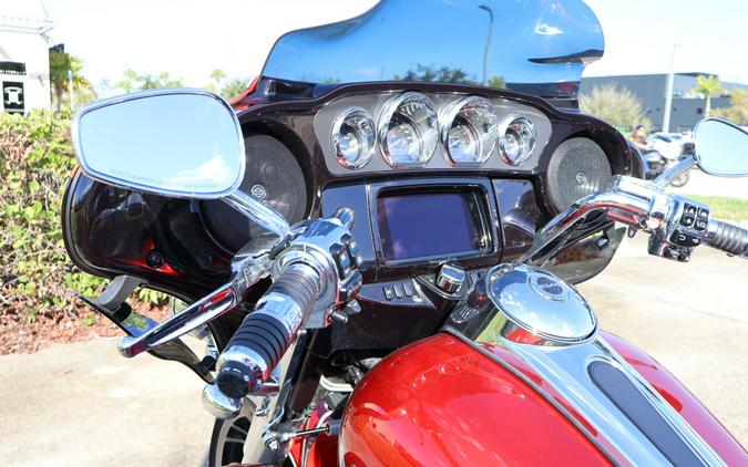 2021 Harley-Davidson CVO Tri Glide FLHTCUTGSE