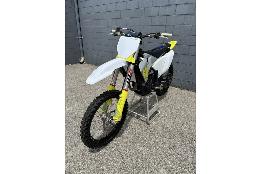 2024 FC 350 - Husqvarna Motorcycles