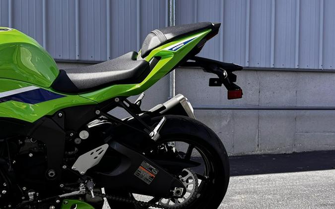 2026 Kawasaki NINJA ZX-6R ABS Carbon ABS