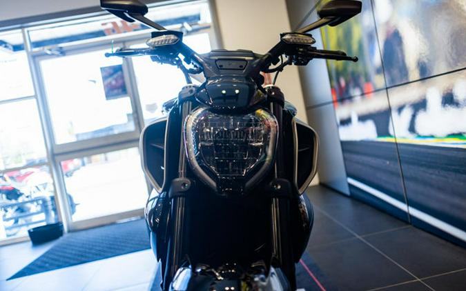 2025 Ducati Diavel V4