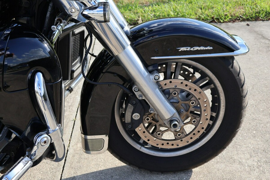 2022 Harley-Davidson Tri Glide Ultra FLHTCUTG