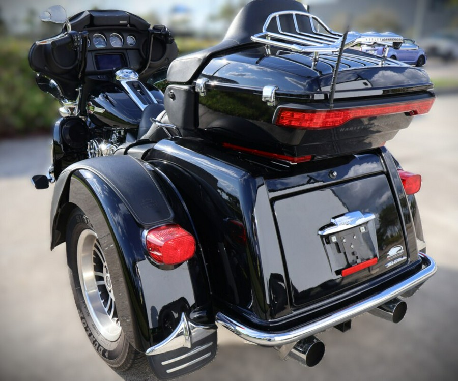 2022 Harley-Davidson Tri Glide Ultra FLHTCUTG