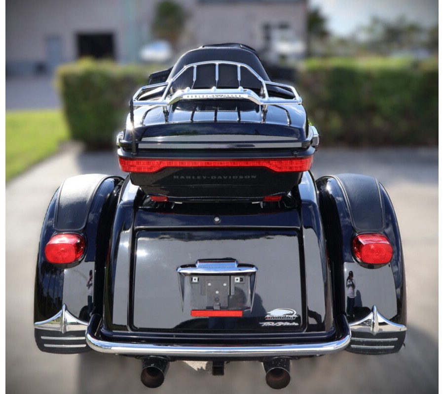 2022 Harley-Davidson Tri Glide Ultra FLHTCUTG