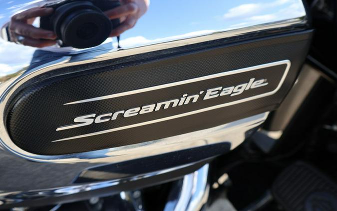 2022 Harley-Davidson Tri Glide Ultra FLHTCUTG