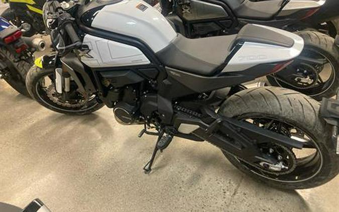 2022 CFMOTO 700CL-X Sport