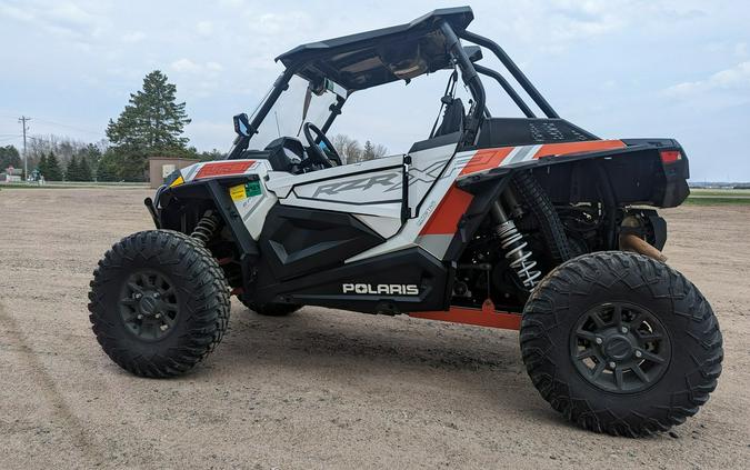 2019 Polaris Industries RZR XP TURBO MATTE WHITE PEARL