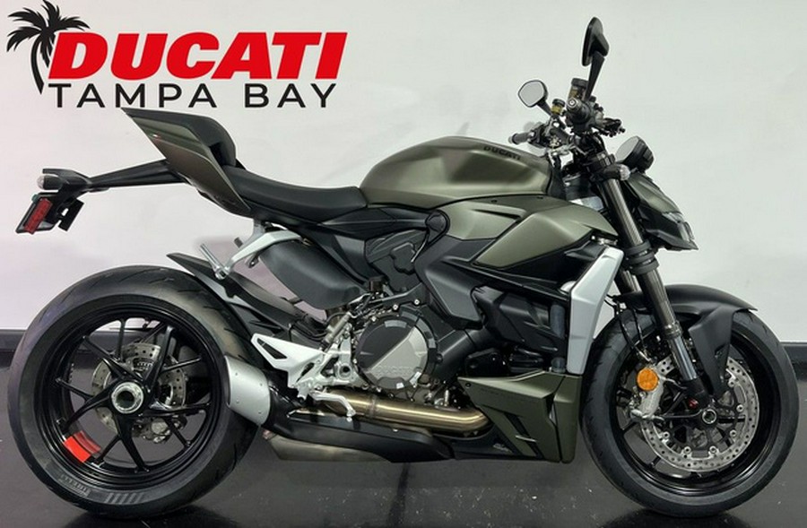 2024 Ducati Streetfighter V2 Storm Green