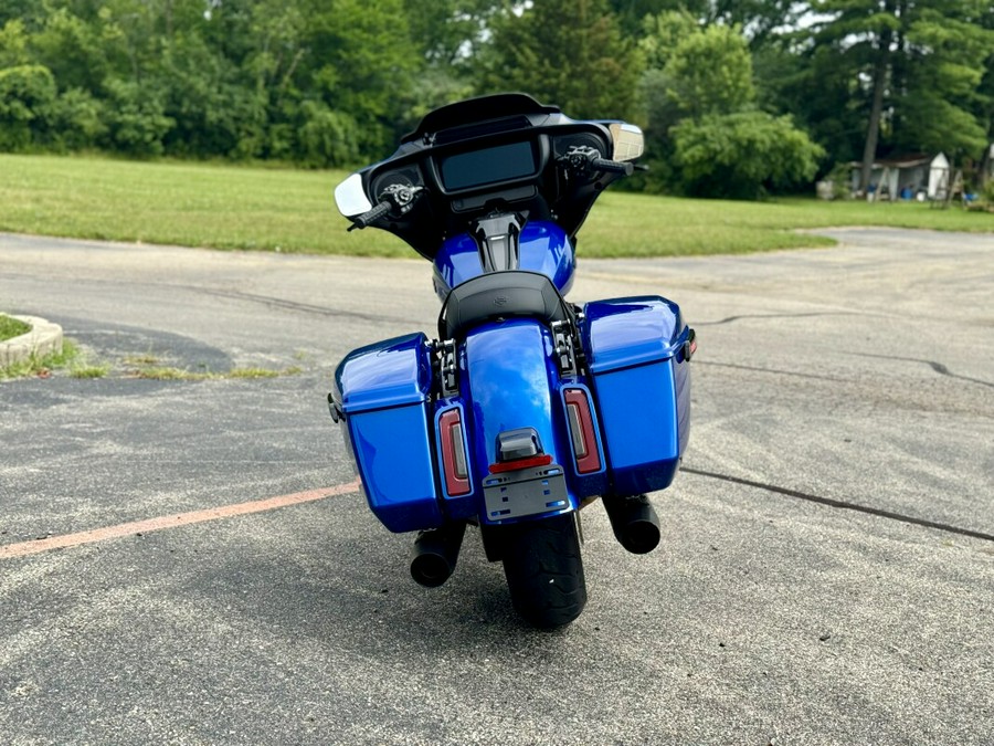 2024 Harley-Davidson Street Glide® Blue Burst - Black Finish