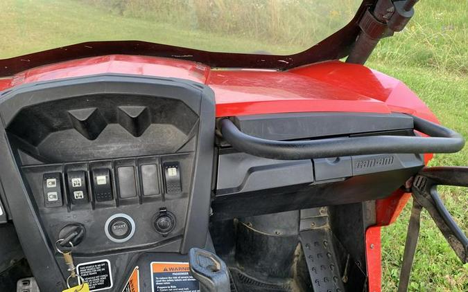 2011 Can-Am® Commander 1000 XT