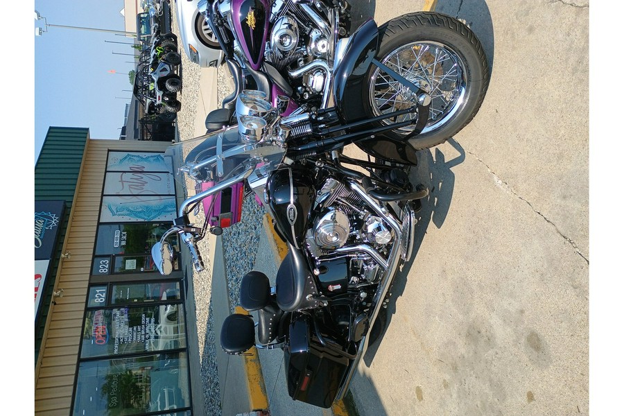 2006 Harley-Davidson® FLSTS SPRINGER