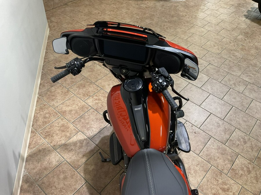 2025 Harley-Davidson® Street Glide® Brilliant Red FLHX