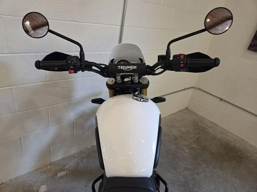 2026 Triumph Scrambler 400 XC