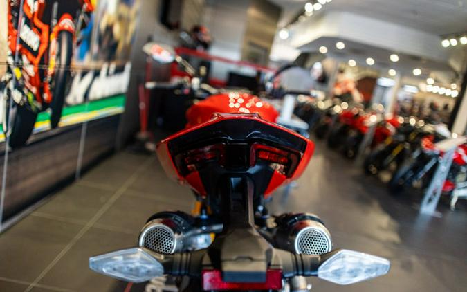 2026 Ducati STREET FIGHTER V2S