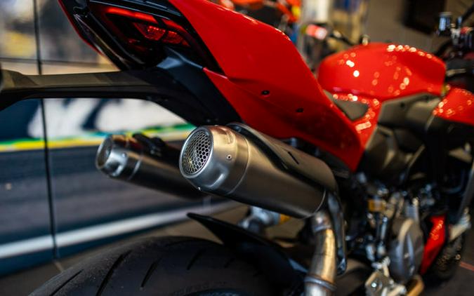 2026 Ducati STREET FIGHTER V2S