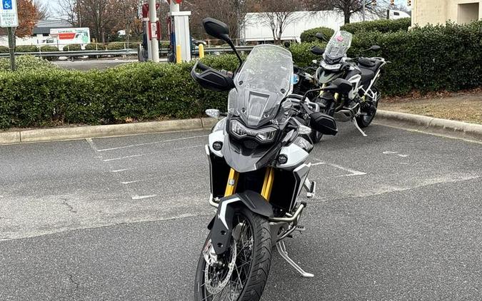 2025 Triumph Tiger 900 Rally Pro Carbon Black / Sapphire Black