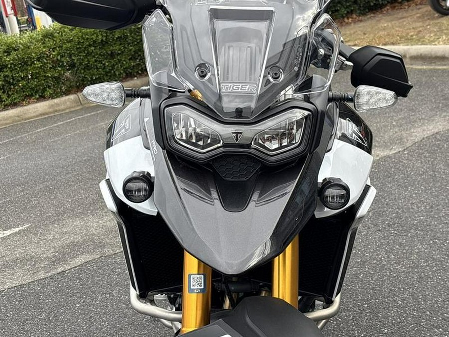 2025 Triumph Tiger 900 Rally Pro Carbon Black / Sapphire Black