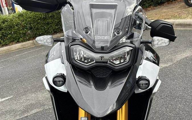 2025 Triumph Tiger 900 Rally Pro Carbon Black / Sapphire Black