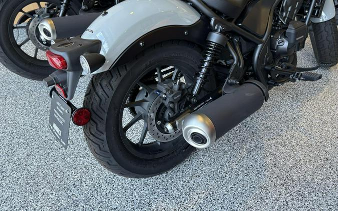 2026 Honda Rebel 300 E-Clutch