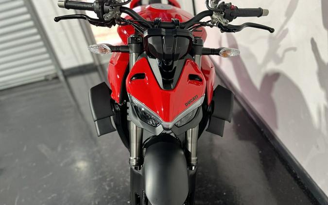 2023 Ducati Streetfighter V4 Ducati Red